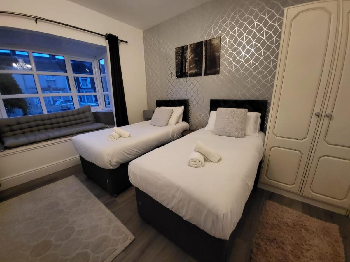 City Centre Room, Wifi, Share Facility Свонсі Екстер'єр фото