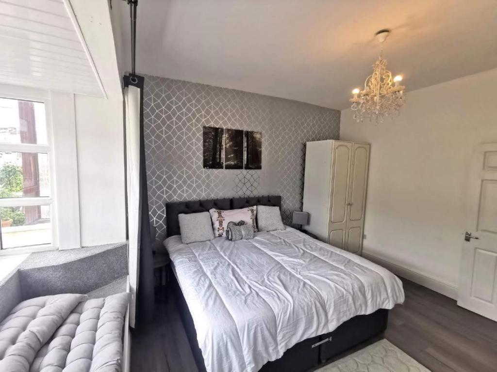 City Centre Room, Wifi, Share Facility Свонсі Екстер'єр фото