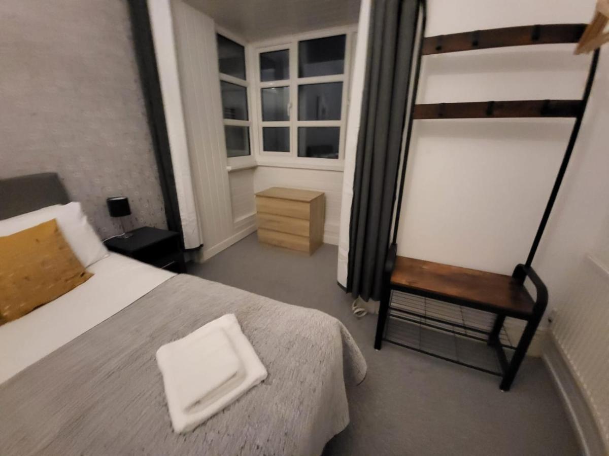City Centre Room, Wifi, Share Facility Свонсі Екстер'єр фото