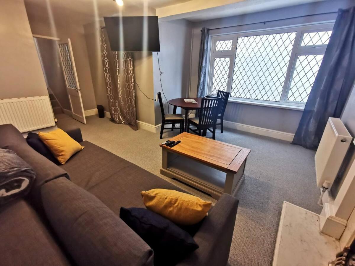 City Centre Room, Wifi, Share Facility Свонсі Екстер'єр фото